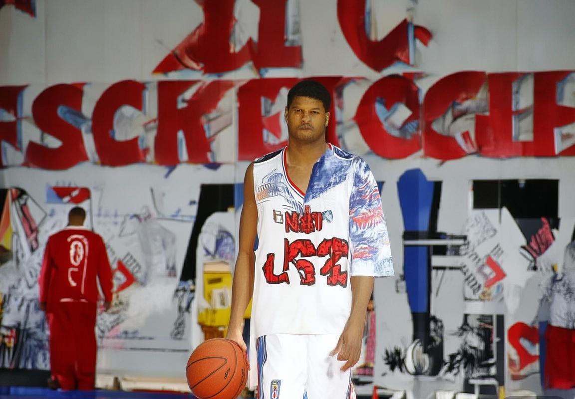 太阳队对独行侠：巅峰对决，谁能笑到最后？(图2)